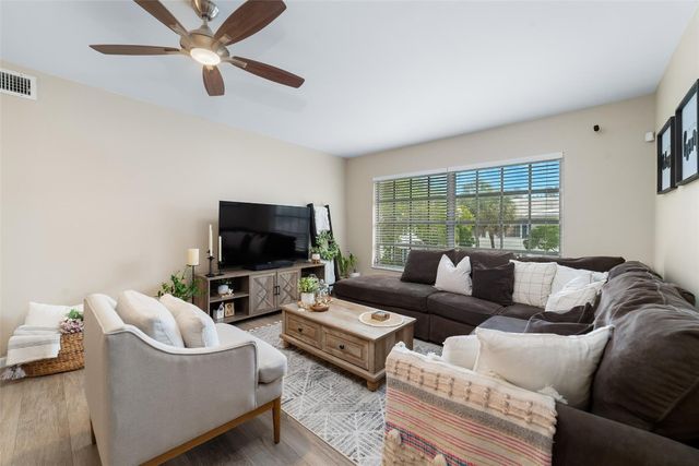 2201 NE 66th Street 1323, Fort Lauderdale, FL 33308