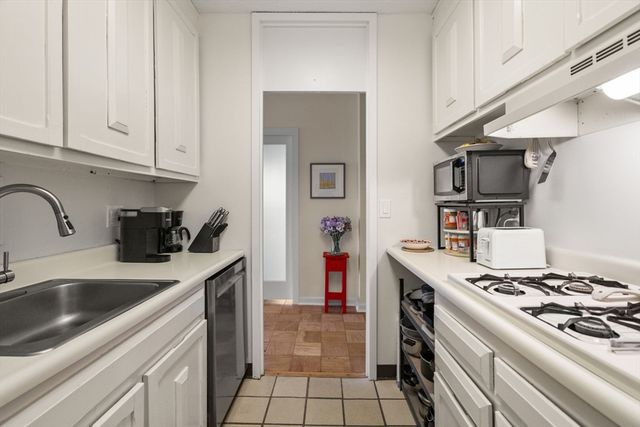 85 E India Row 36G, Boston, MA 02110