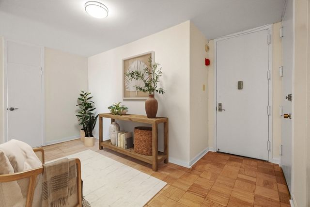 85 E India Row 36G, Boston, MA 02110