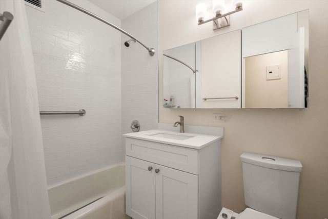 85 E India Row 36G, Boston, MA 02110