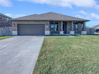 2105 Aquila St, Corpus Christi, TX 78414