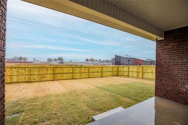 1900 Seay Circle, Pea Ridge, AR 72751