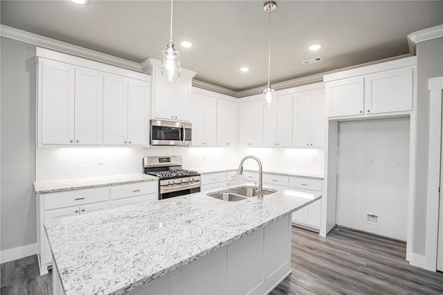 1900 Seay Circle, Pea Ridge, AR 72751