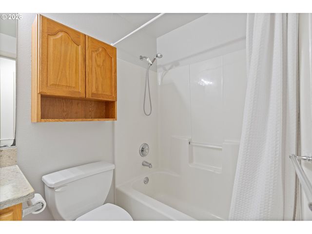 6138 Se LUNA Way, Hillsboro, OR 97123