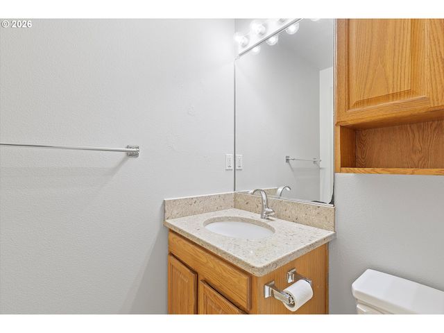 6138 Se LUNA Way, Hillsboro, OR 97123