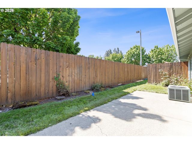 6138 Se LUNA Way, Hillsboro, OR 97123