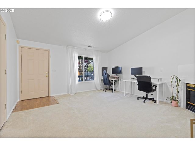 6138 Se LUNA Way, Hillsboro, OR 97123