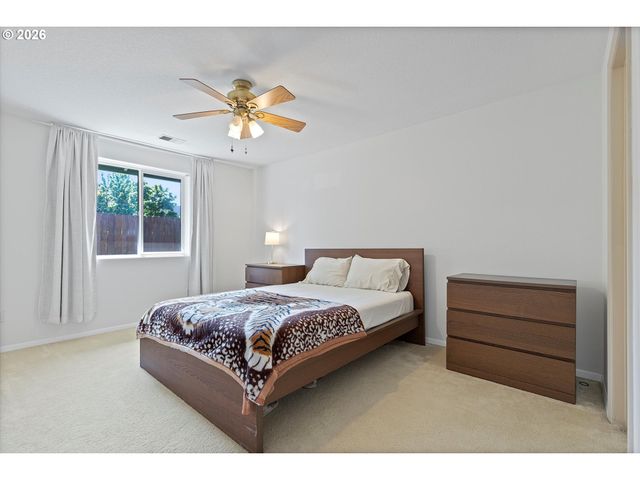 6138 Se LUNA Way, Hillsboro, OR 97123