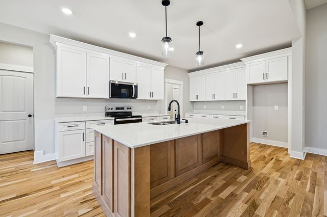 1183 Hangar Rd, Springfield, TN 37172