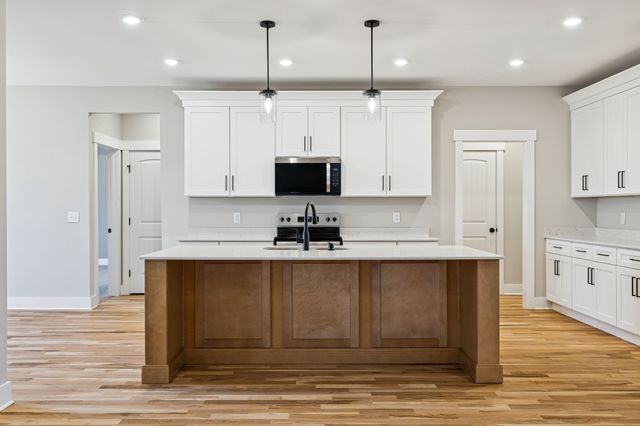 1183 Hangar Rd, Springfield, TN 37172