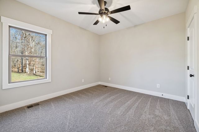 1183 Hangar Rd, Springfield, TN 37172