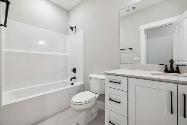 1183 Hangar Rd, Springfield, TN 37172