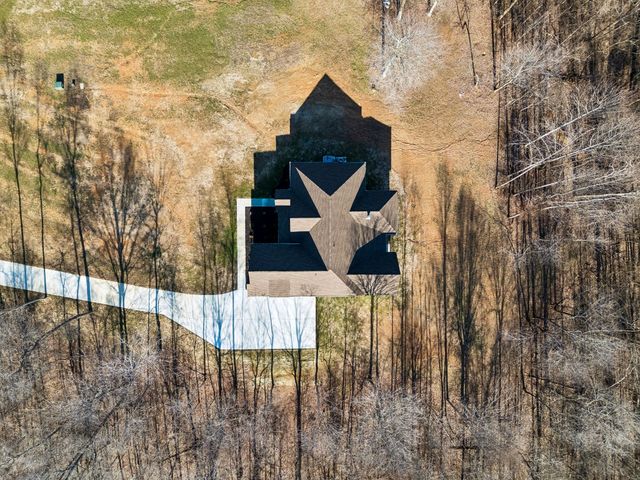 1183 Hangar Rd, Springfield, TN 37172