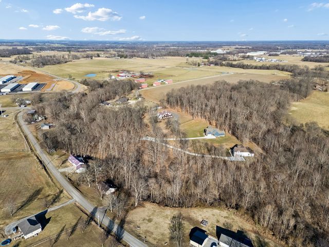 1183 Hangar Rd, Springfield, TN 37172