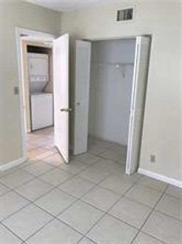 8357 Royal Palm Boulevard, Coral Springs, FL 33065