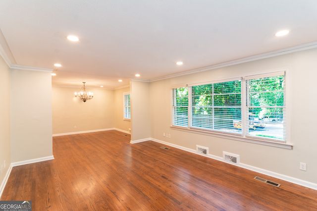 4090 Land O Lakes Drive NE, Atlanta, GA 30342