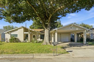 3427 vinecrest, Kirby, TX 78219