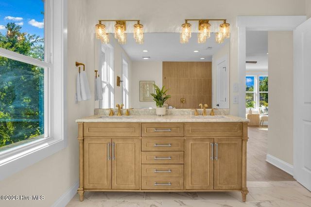 2950 Scotts Hill Loop Road, Wilmington, NC 28411