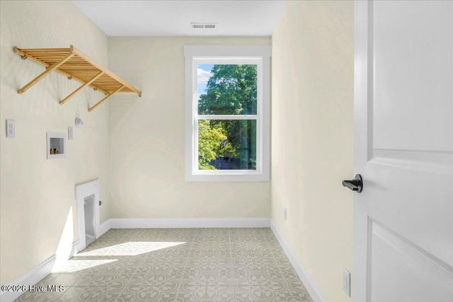 2950 Scotts Hill Loop Road, Wilmington, NC 28411