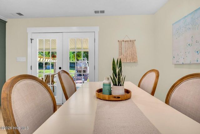 2950 Scotts Hill Loop Road, Wilmington, NC 28411