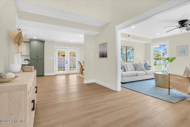 2950 Scotts Hill Loop Road, Wilmington, NC 28411
