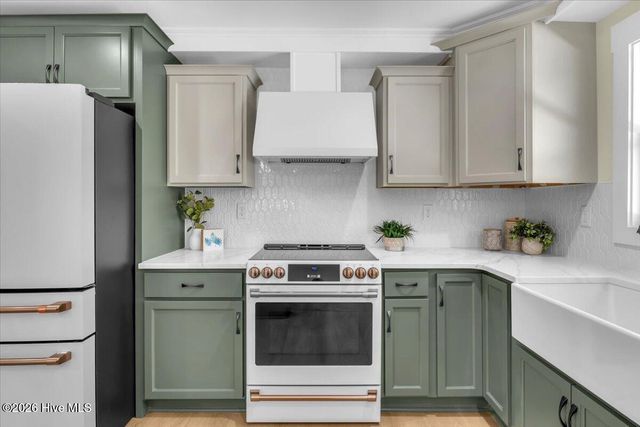 2950 Scotts Hill Loop Road, Wilmington, NC 28411