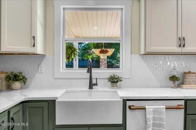2950 Scotts Hill Loop Road, Wilmington, NC 28411