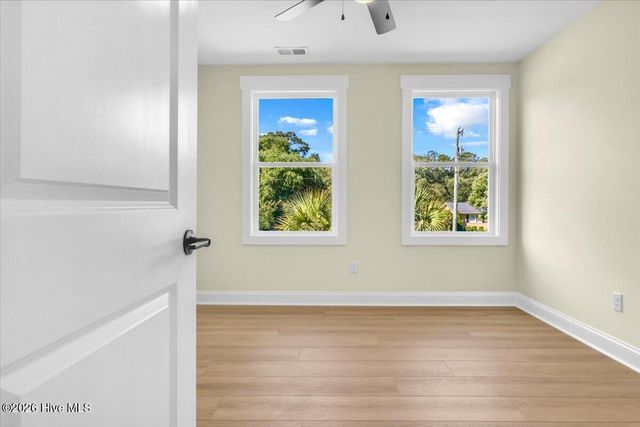 2950 Scotts Hill Loop Road, Wilmington, NC 28411