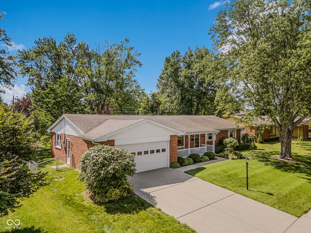 3142 Fairlawn Drive, Columbus, IN 47203