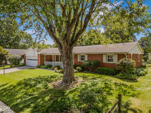 3142 Fairlawn Drive, Columbus, IN 47203