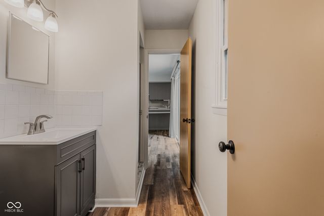 3142 Fairlawn Drive, Columbus, IN 47203
