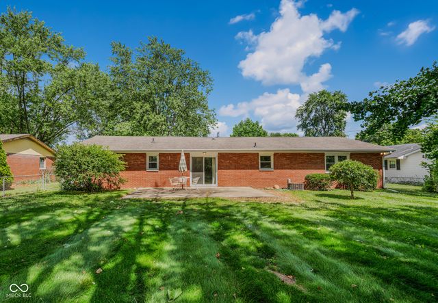 3142 Fairlawn Drive, Columbus, IN 47203