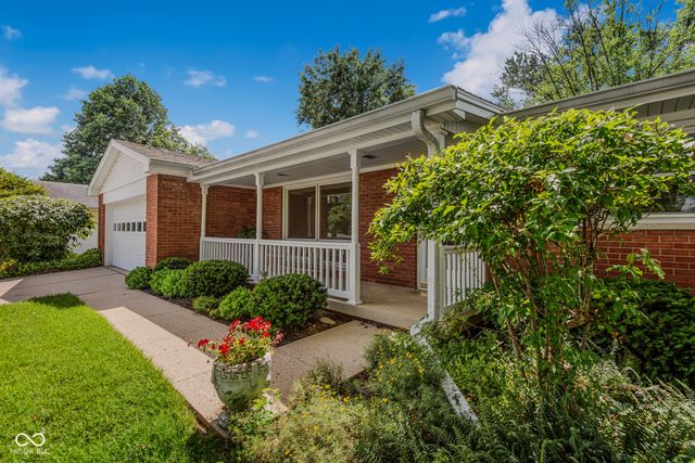 3142 Fairlawn Drive, Columbus, IN 47203