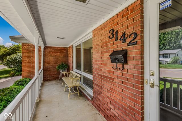 3142 Fairlawn Drive, Columbus, IN 47203