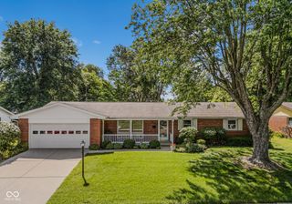3142 Fairlawn Drive, Columbus, IN 47203