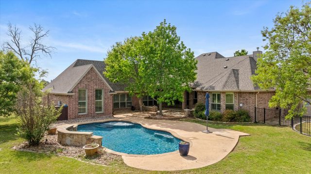 1106 W Iberian Court, Granbury, TX 76048