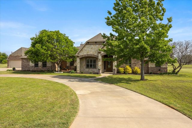 1106 W Iberian Court, Granbury, TX 76048