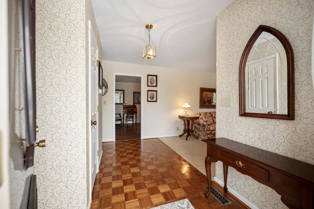 309 Plantation Lane, Frankfort, KY 40601