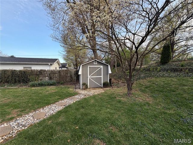 2417 Headland Drive, St Charles, MO 63301