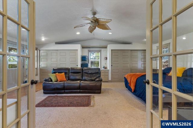 8032 Liberty Rd S, Salem, OR 97306