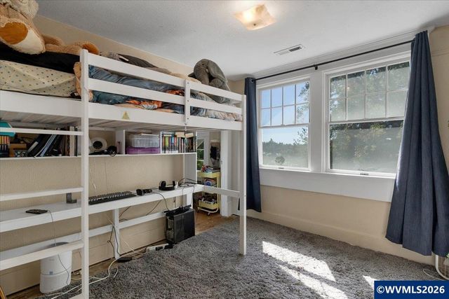 8032 Liberty Rd S, Salem, OR 97306