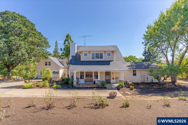 8032 Liberty Rd S, Salem, OR 97306