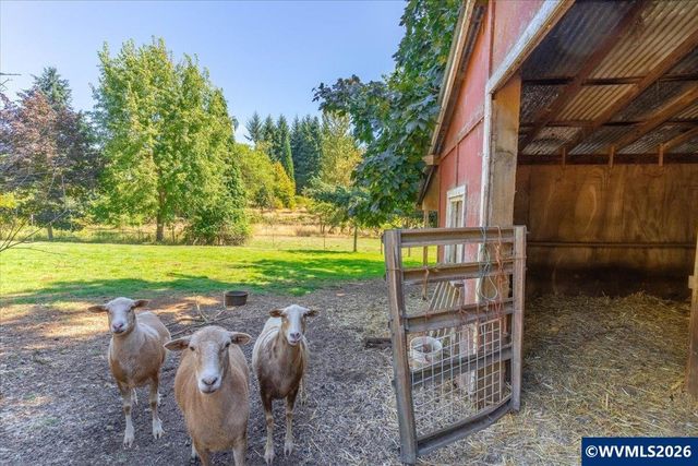 8032 Liberty Rd S, Salem, OR 97306