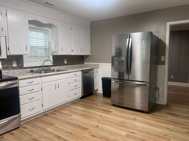 211 W Lyons St, Gallatin, TN 37066