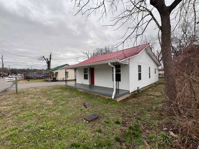 211 W Lyons St, Gallatin, TN 37066