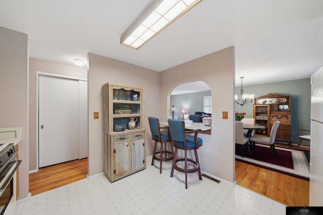 8022 Talbot Trail, Lincoln, NE 68506