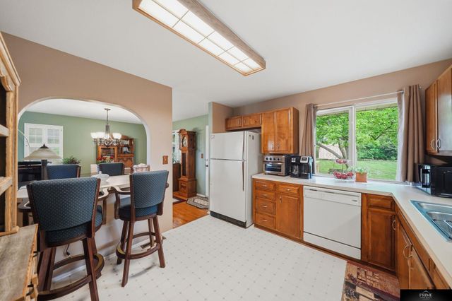 8022 Talbot Trail, Lincoln, NE 68506