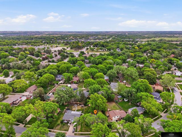 8022 Talbot Trail, Lincoln, NE 68506