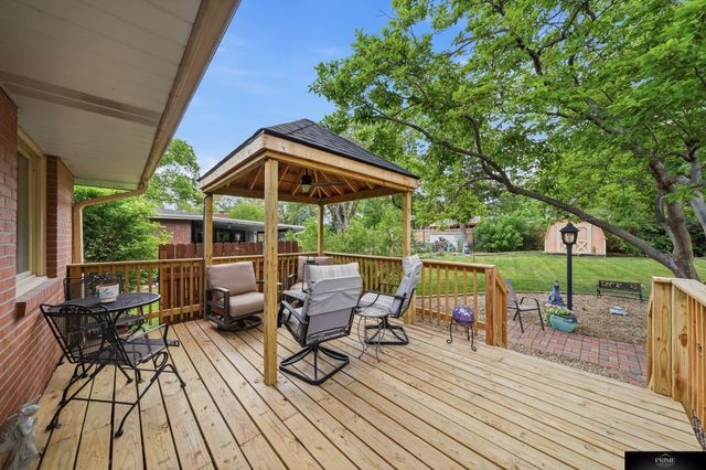 8022 Talbot Trail, Lincoln, NE 68506