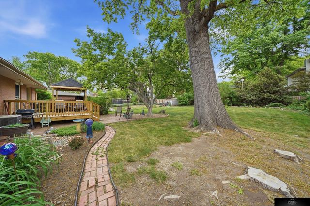 8022 Talbot Trail, Lincoln, NE 68506
